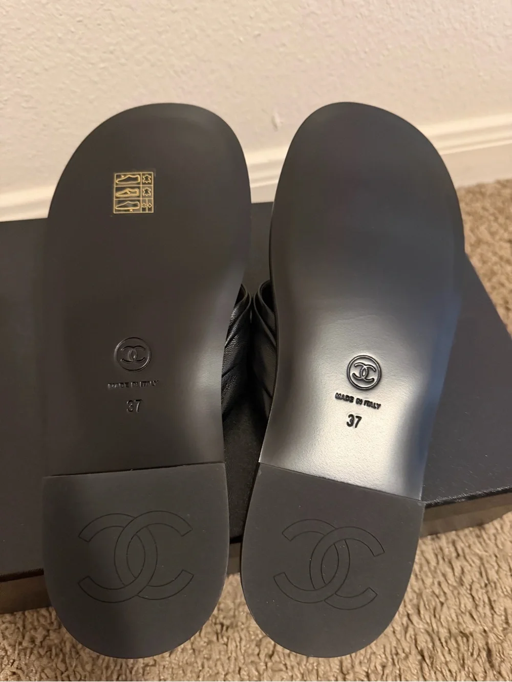 CHANEL Black Leather Thong Sandals with Gold CC Medallions
